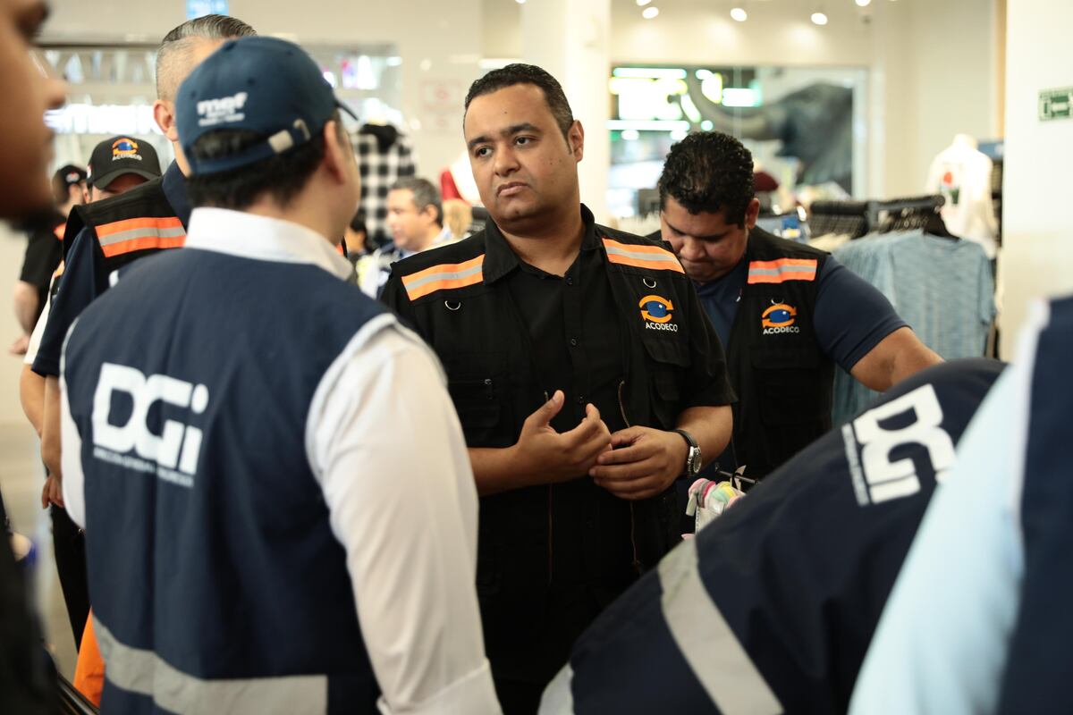 Operativo sorpresa peina San Miguelito y detecta productos vencidos y evasión fiscal