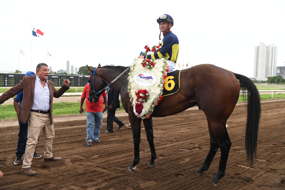‘Senescal’ gana el Clásico Presidente de la República