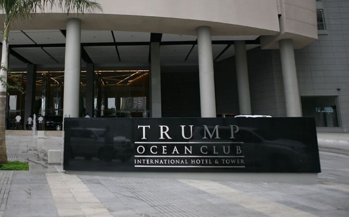 Presentan demanda contra empleados del hotel Trump