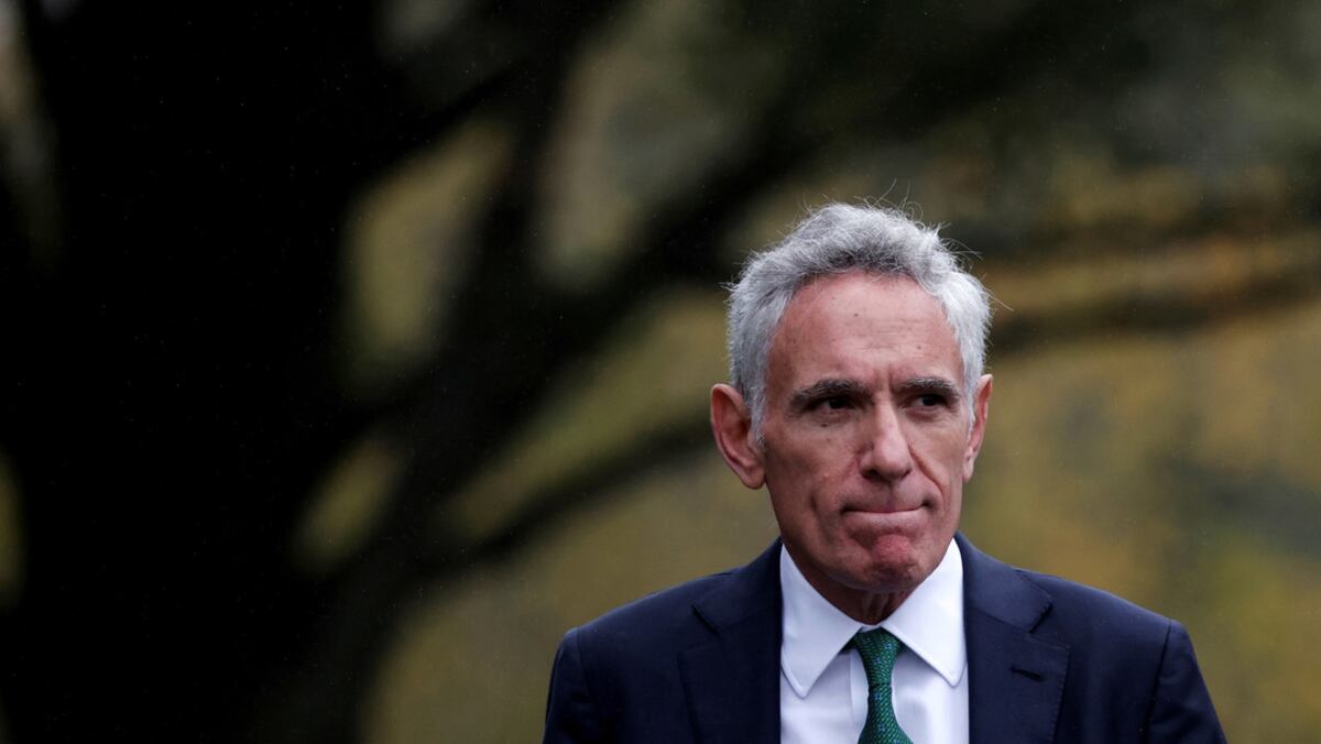 Twitter elimina el tuit de un asesor de la Casa Blanca que cuestionaba el uso de mascarillas para prevenir la covid-19