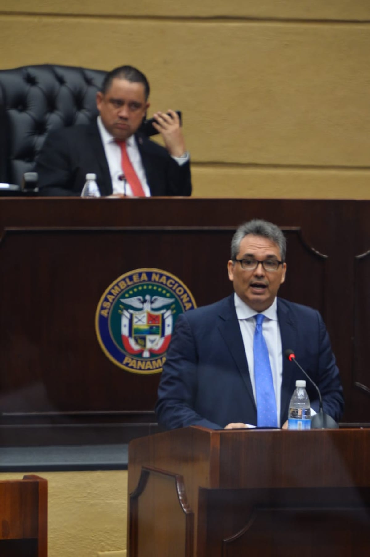 Ex Defensor demanda resolución de la Asamblea Nacional que lo separa del cargo 