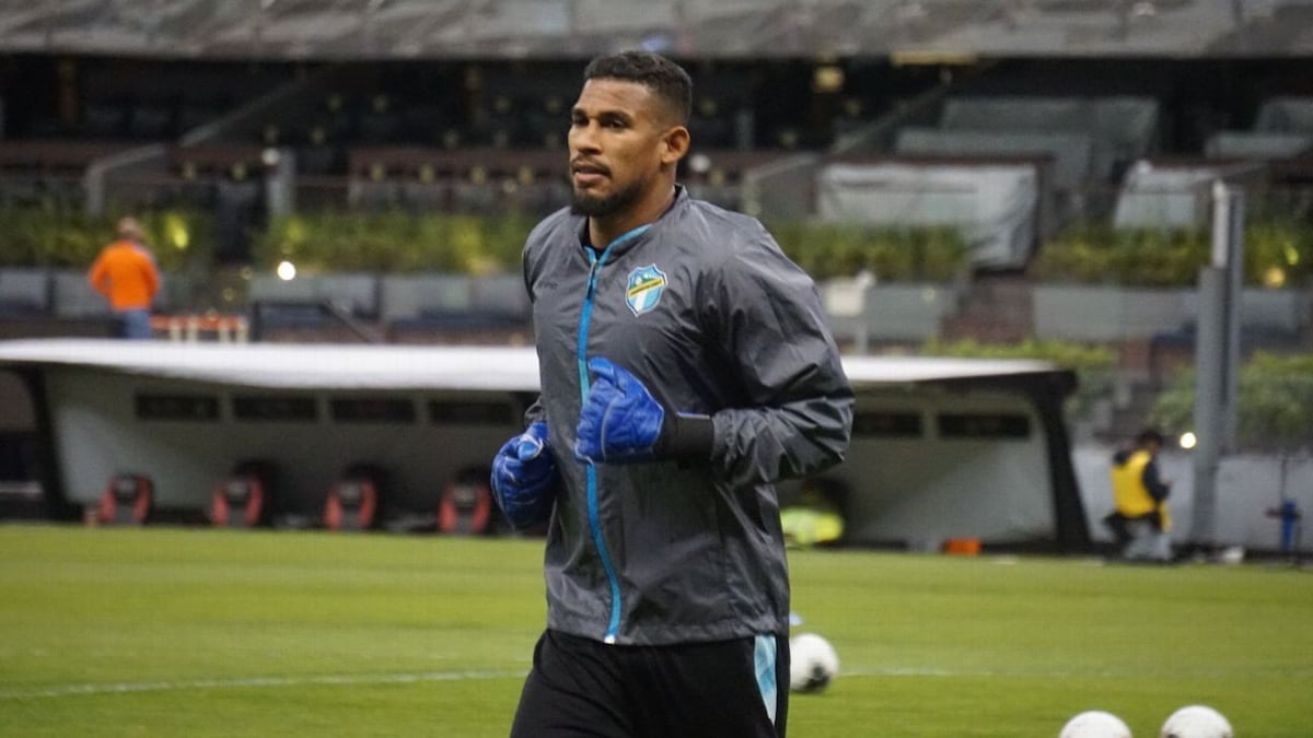 Calderón no se mueve de las filas del Comunicaciones