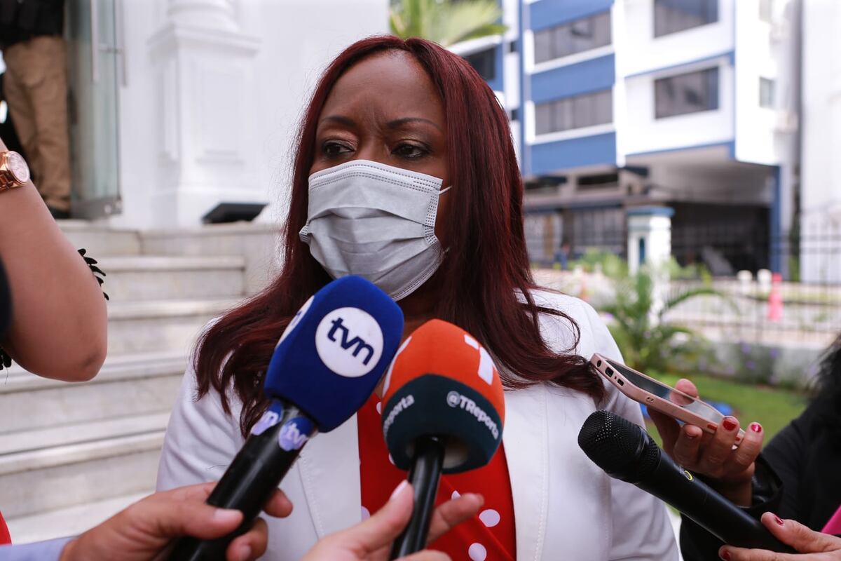  ‘No soy una mujer de show’. Kayra Harding arremete contra la suplente Walkiria Chandler. Video. 