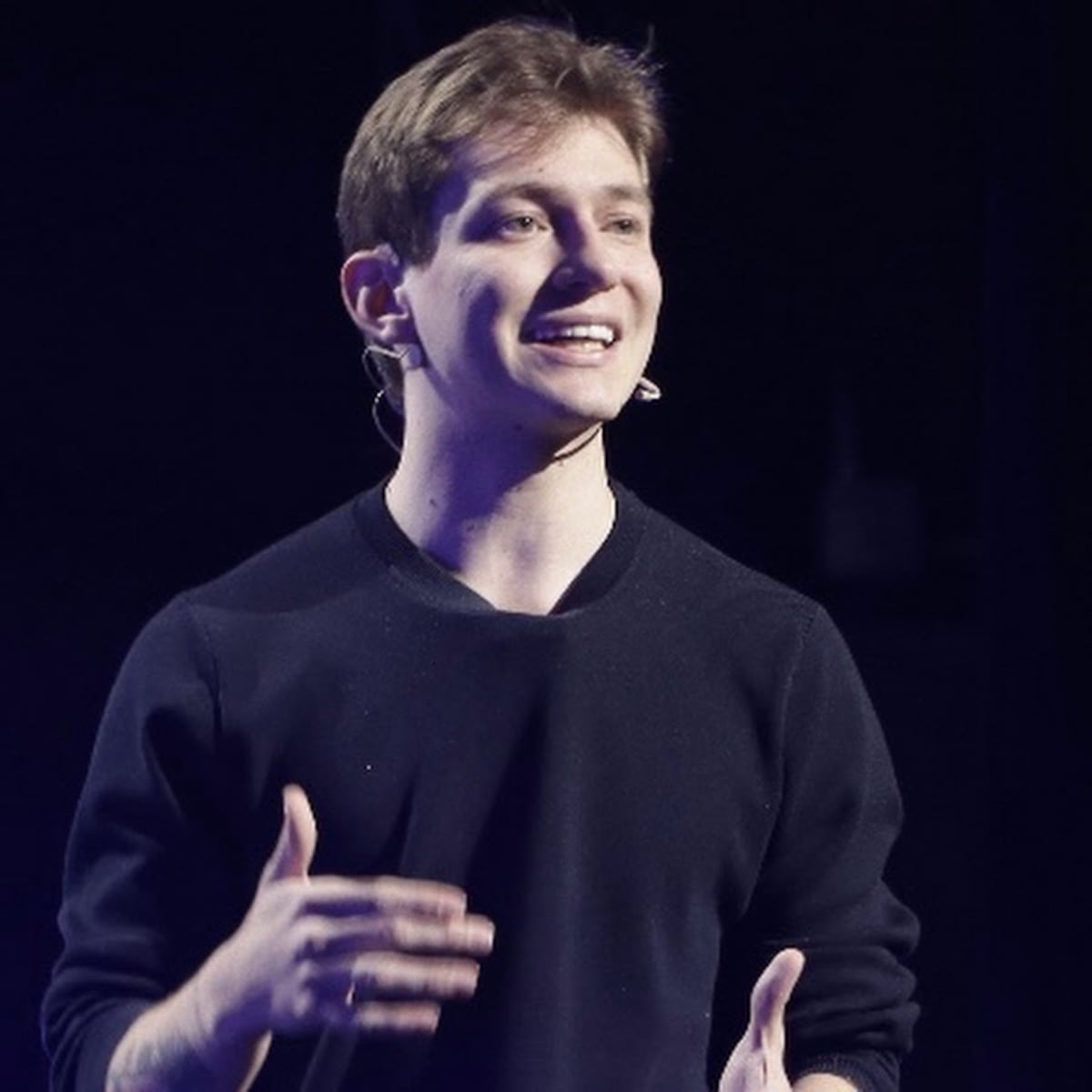 Alessandro Guzmán: Influencer acusado de estafa sigue vendiendo cursos en línea