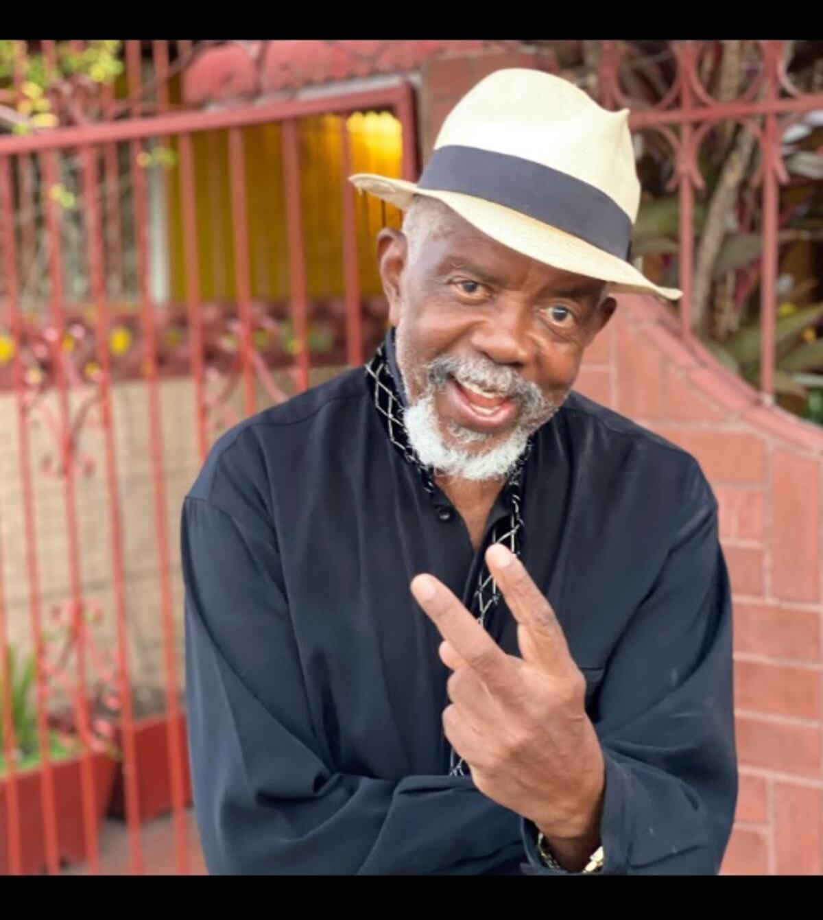 Muere en plena Navidad destacado cantante panameño. Salseros de luto 