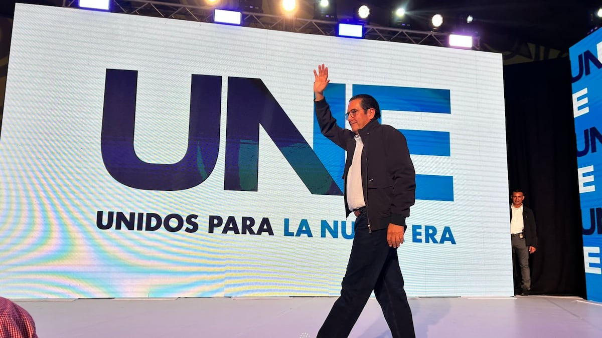 Martín Torrijos presenta UNE
