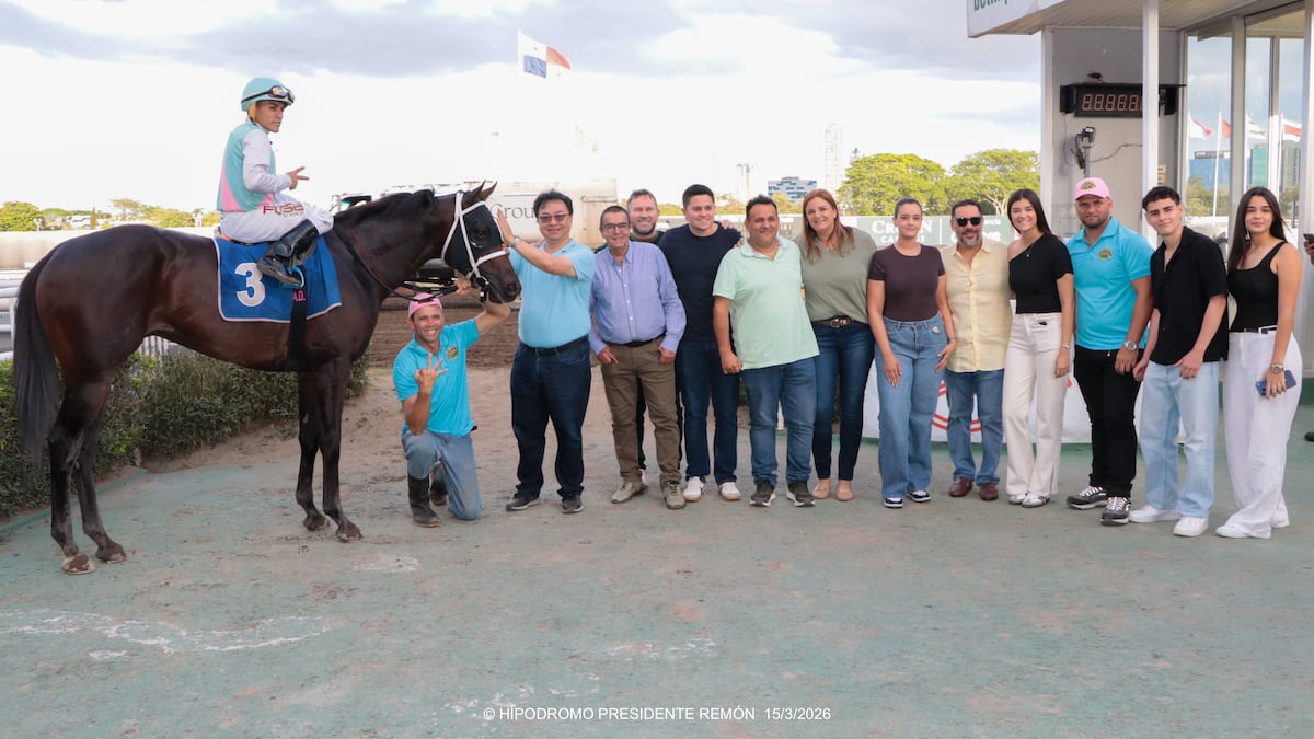 ‘Sol Victoreado’ gana en foto final carrera dedicada a Acodeco
