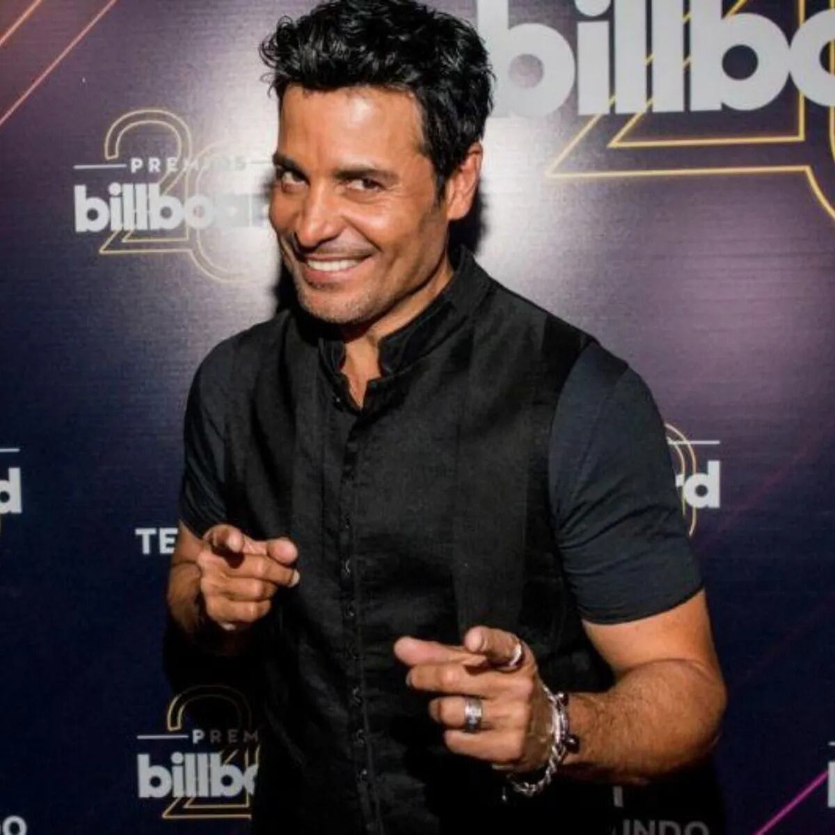 A sus 54 años recién cumplidos Chayanne regresa al mundo musical tras haber hecho una pausa + Video