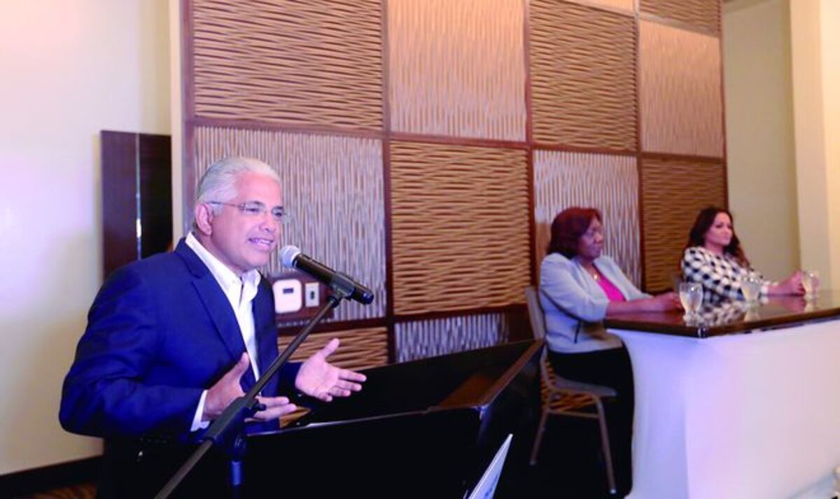 José Isabel Blandón se cuadra con evangélicos