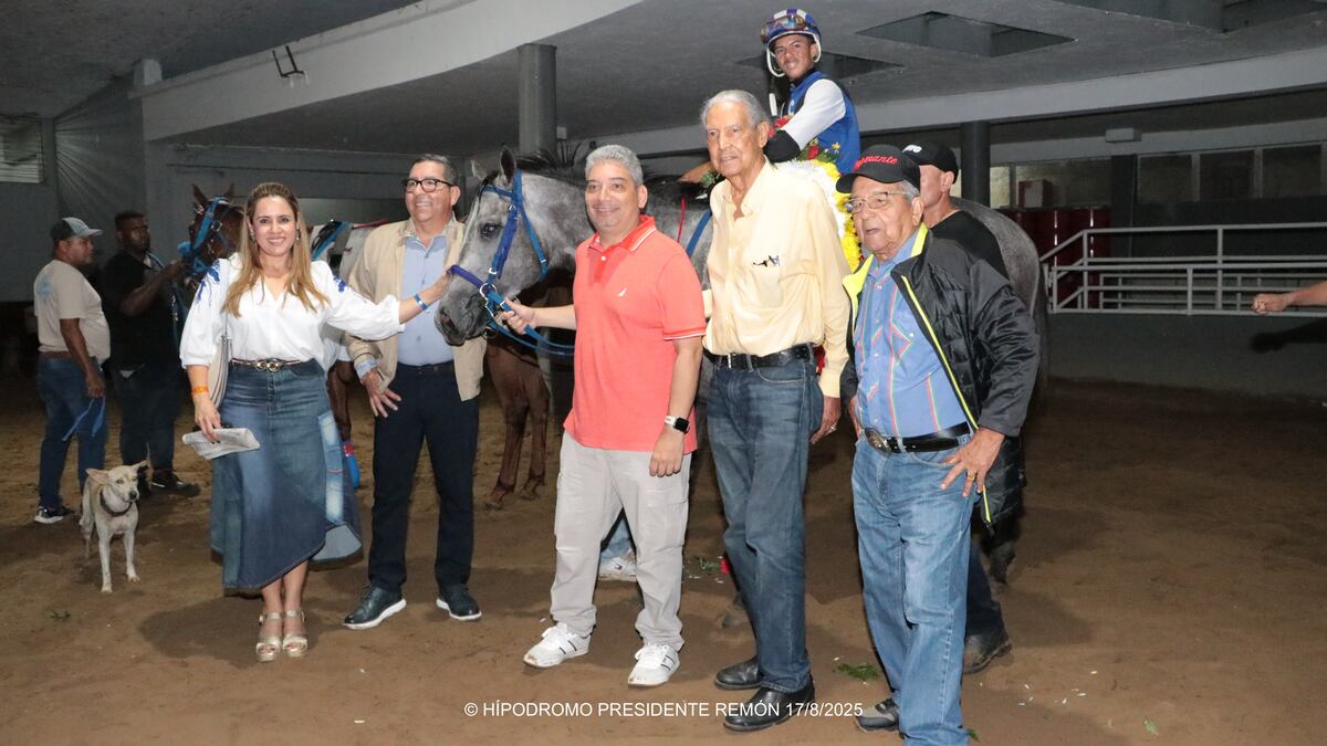 ‘Adage’ brilló con fuerza y ganó el Clásico Laffit Pincay Jr. en el Remón