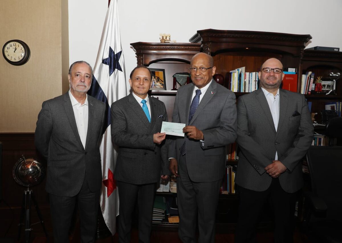 Tribunal Electoral devuelve millones al Tesoro Nacional