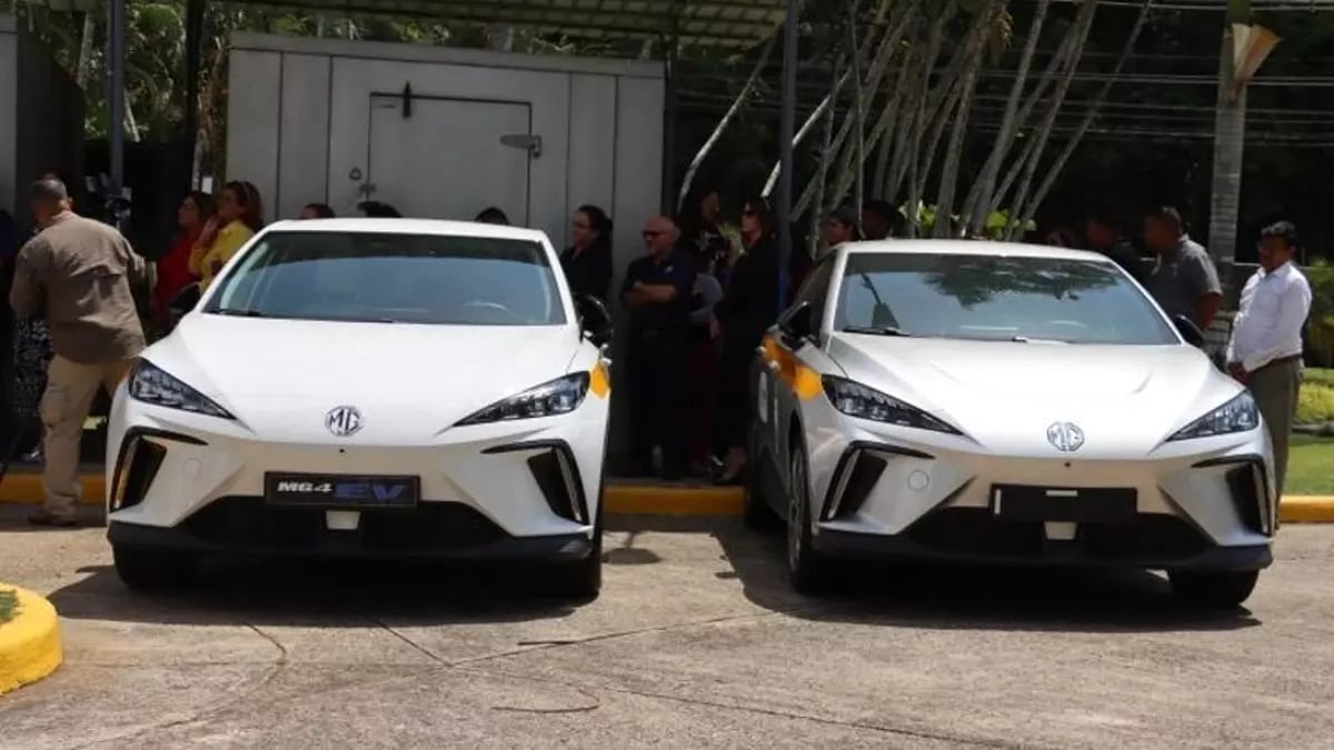 La ‘U’ inicia transición hacia flota vehicular eléctrica para cuidar el ambiente