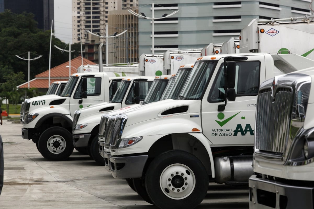 Millonario contrato para limpieza de camiones de basura