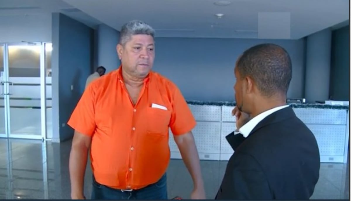 ¡MALÉVOLOS! Franz Wever asegura que no eran billetes en su cintura era una faja