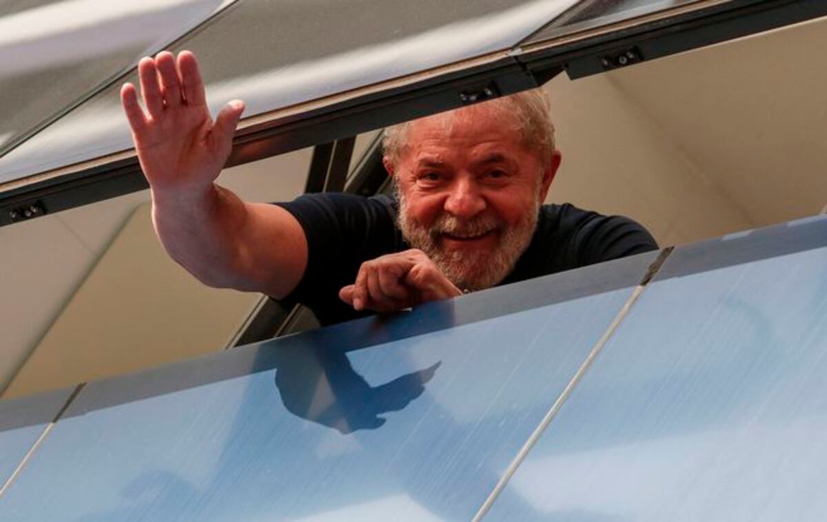 El exmandatario preso Lula Da Silva es favorito en las encuestas presidenciales
