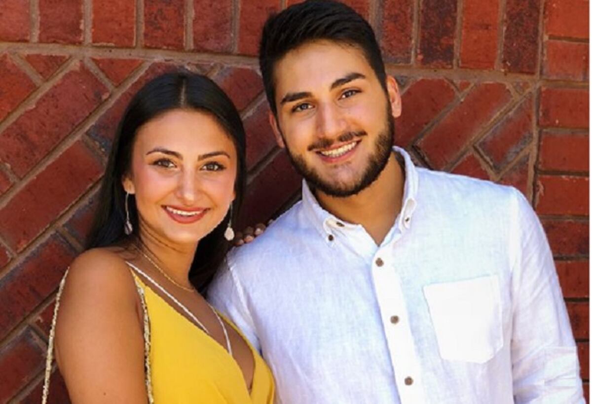 Vestida de novia visitó la tumba de su prometido al que mataron por un Xbox