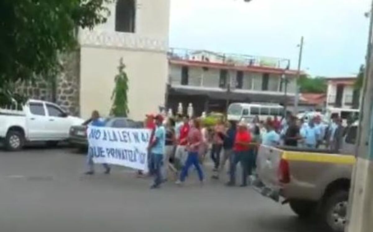 AGUADULCEÑOS. Se oponen a la privatización del IDAAN