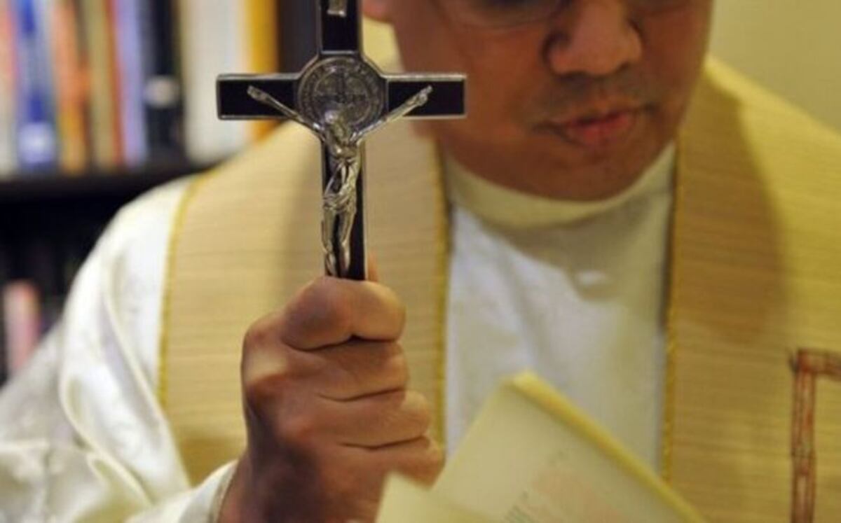 Lo que enseña el Vaticano en su curso de exorcismo