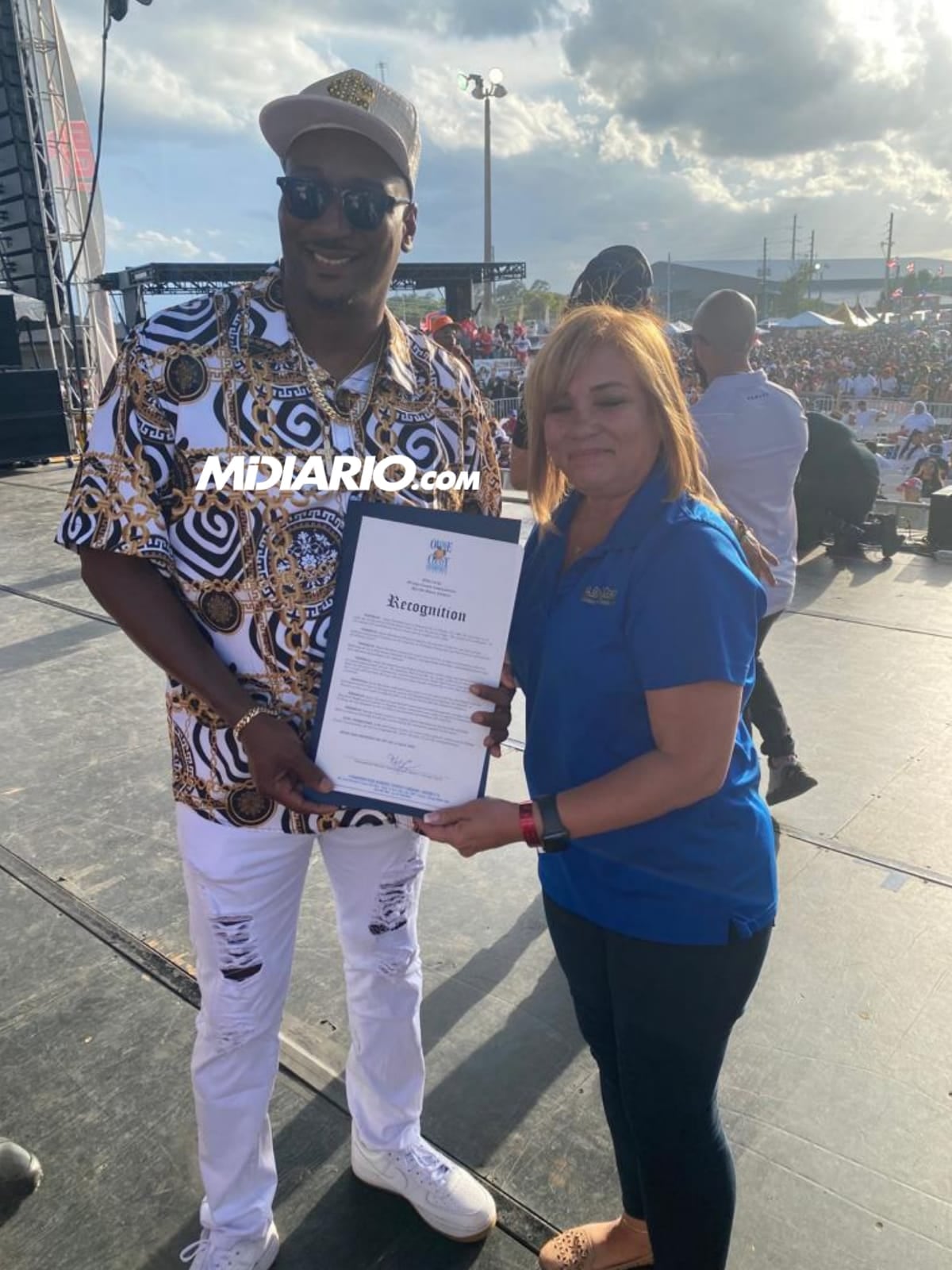 Exclusiva.Comisionada otorga reconocimiento en Florida a rapero panameño tras 29 años de injusta prisión. Video