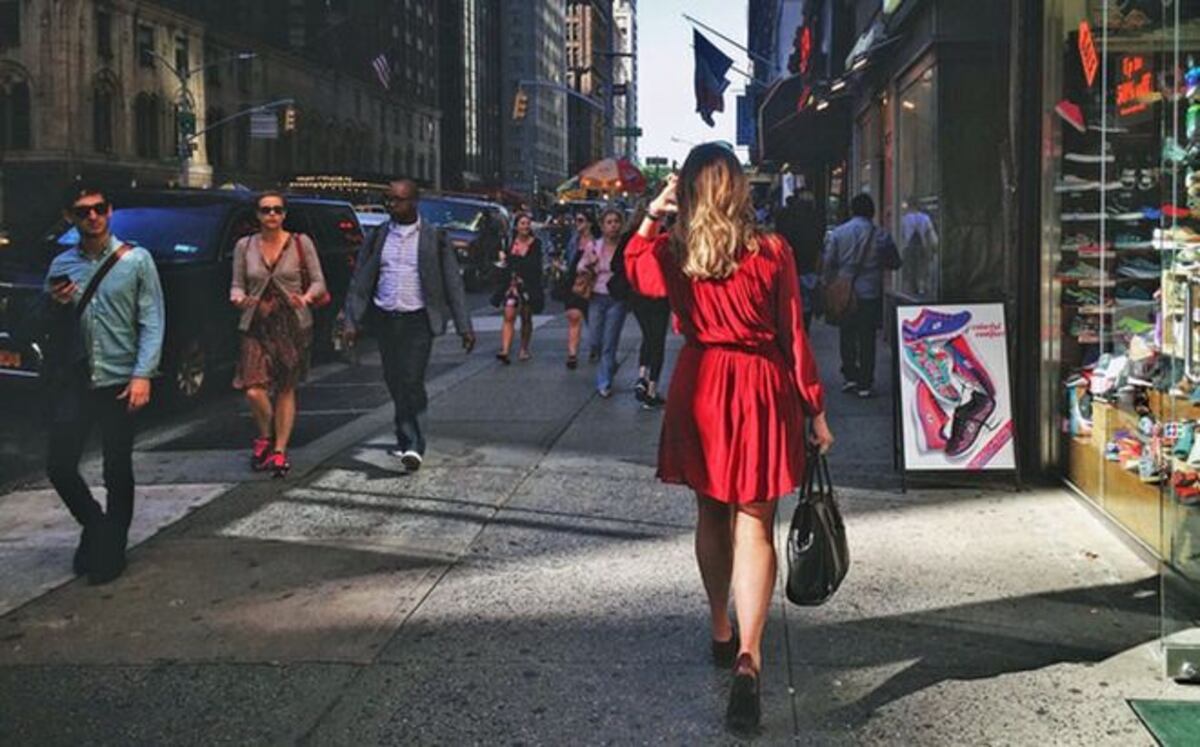 Ahora sí. Aprueban ley que prohíbe piropear en la calle