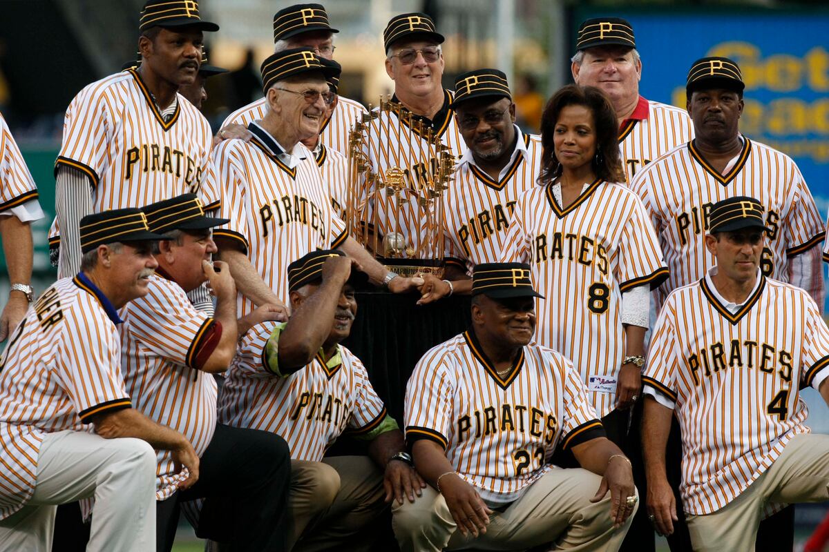 Devers casi iguala récord de Grandes Ligas de un panameño