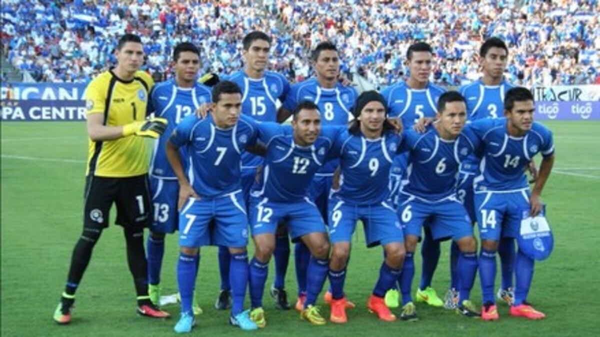 FIFA amenza a El Salvador con una posible suspensión