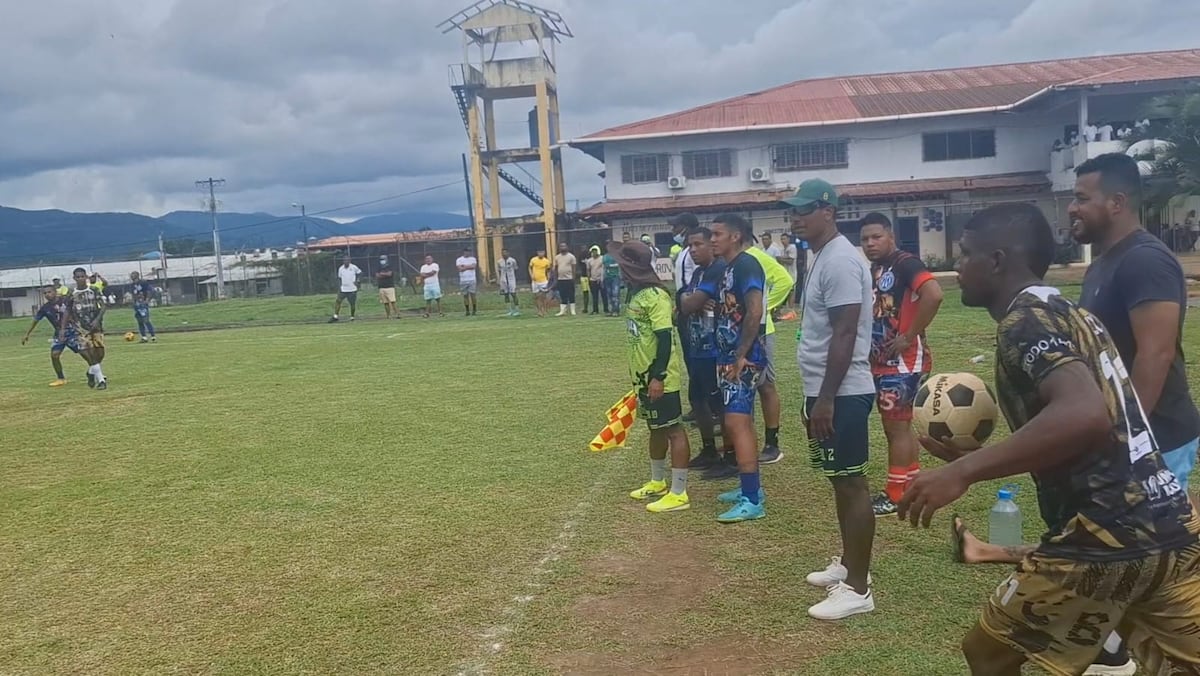 Pabellón 6 de La Joya se corona campeón en liga interna de fútbol por la resocialización
