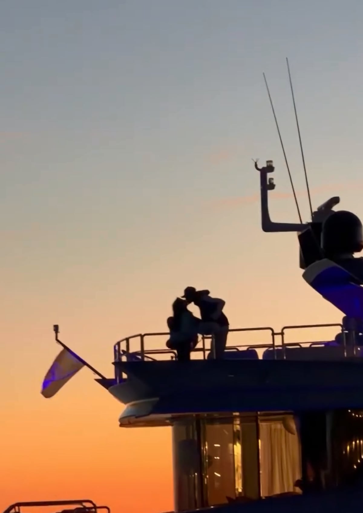 Entre besos y atardeceres: Lamine Yamal y Nicki Nicole viven su romance al máximo