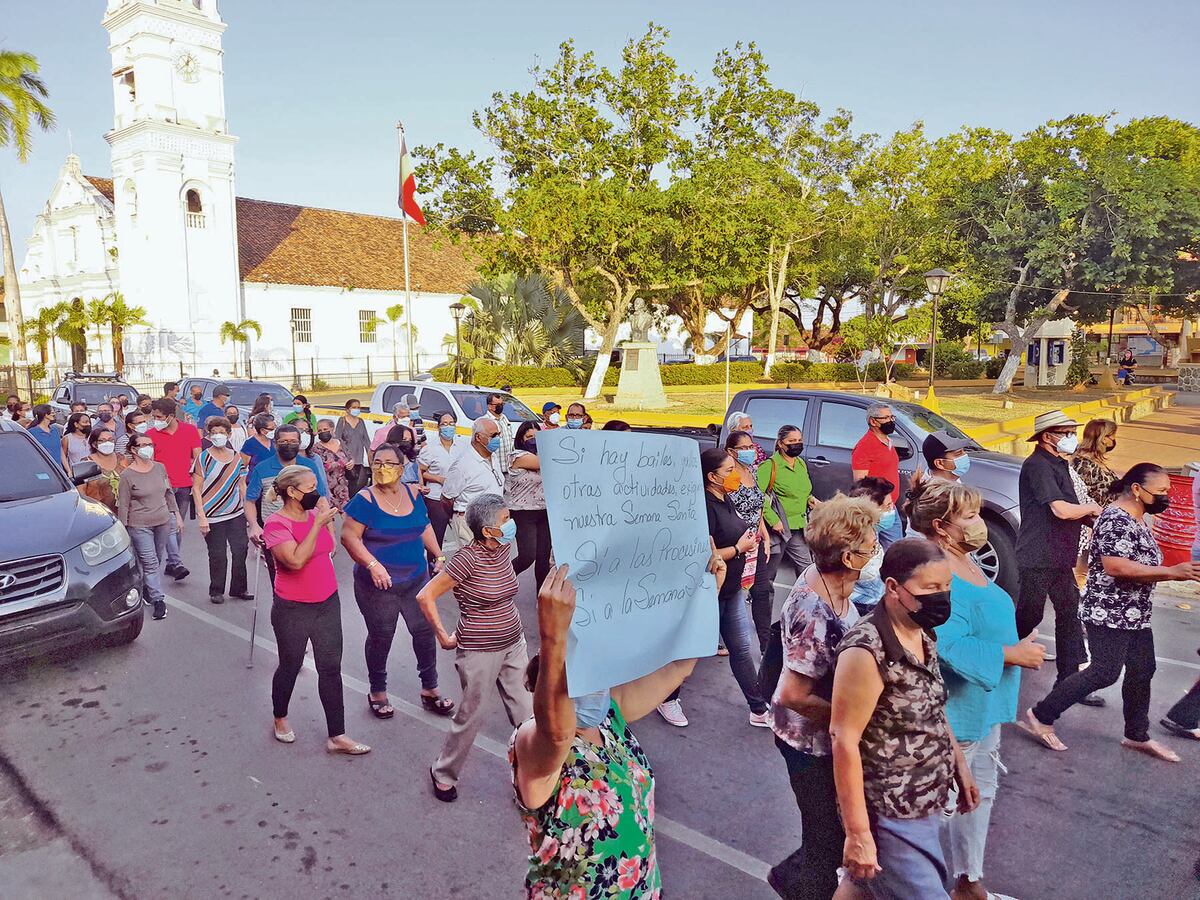 Procesiones. Piden los santeños en Semana Santa