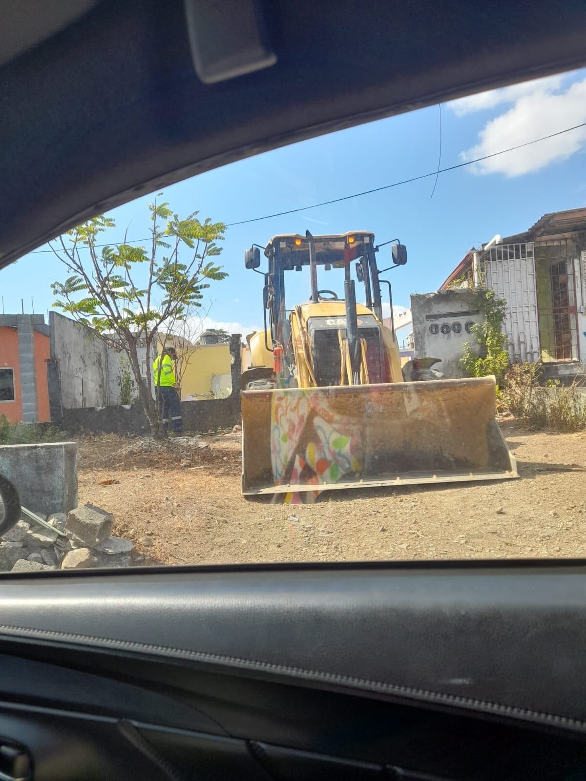 Familias de 24 de Diciembre denuncian retraso de dos años en pago por terrenos para obra vial