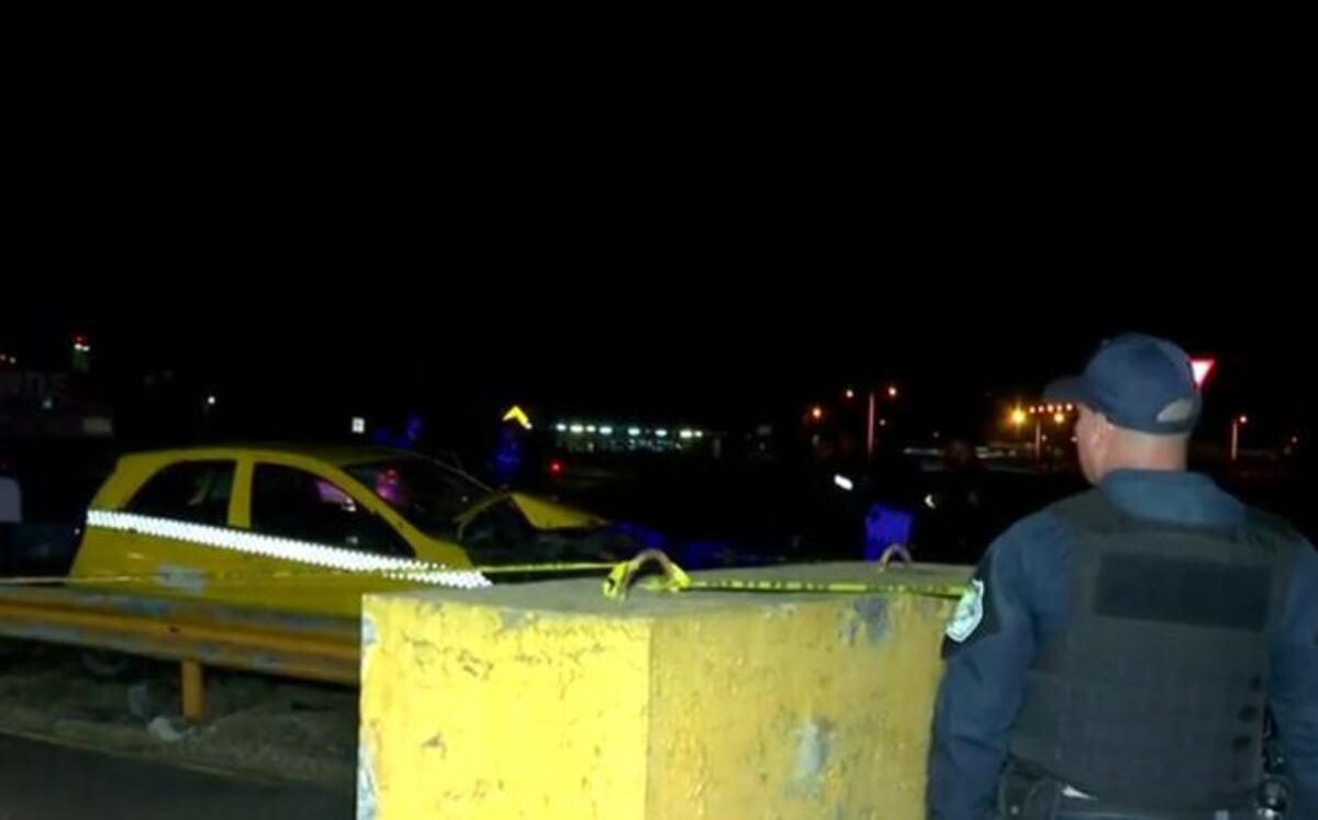 Tras persecución, capturan a menores que robaban en paradas a bordo de un taxi