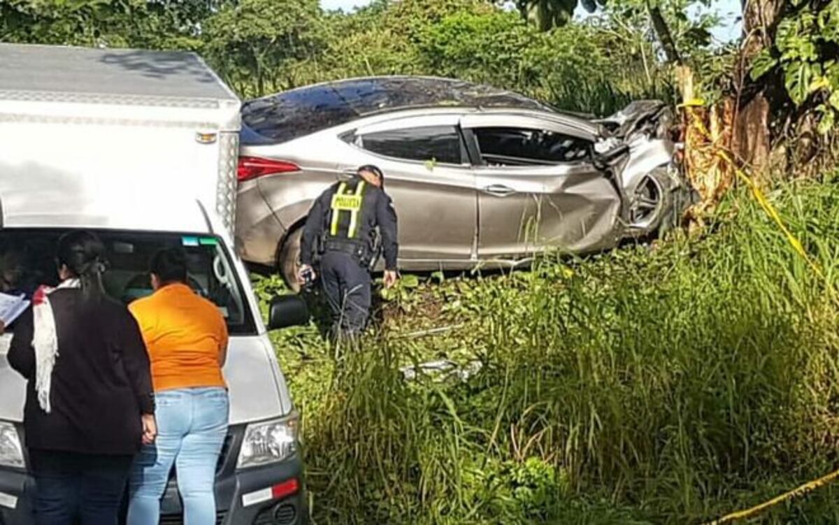Mujer pierde la vida tras chocar contra un árbol en David, Chiriquí