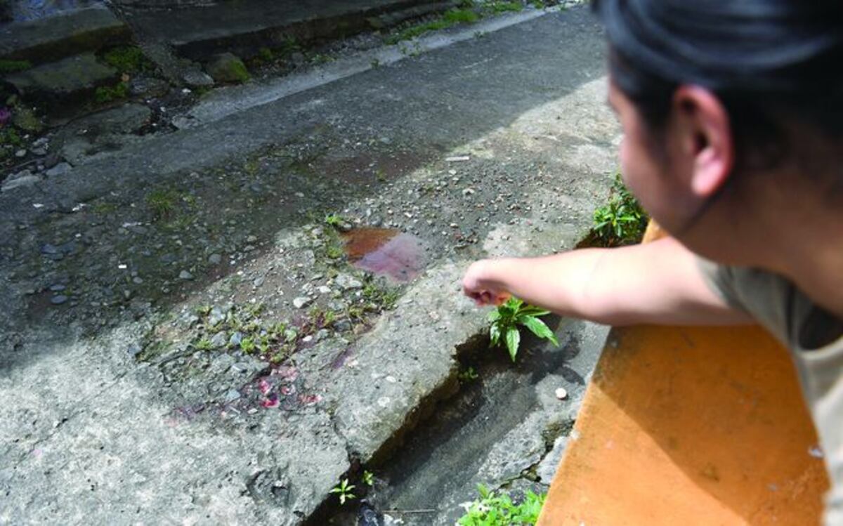 ¡NO LES IMPORTÓ! Menor de 15 años fue asesinado mientras niños jugaban en vereda