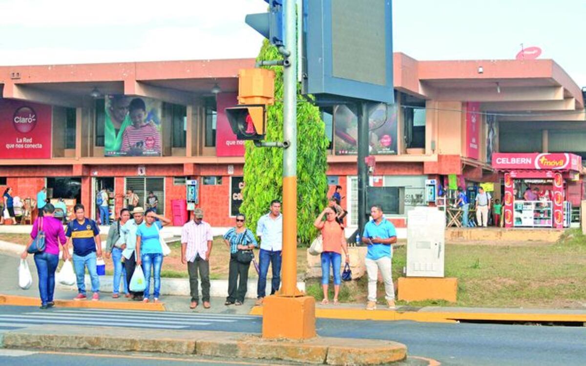 SATURADA. Terminal de Santiago necesita expandirse