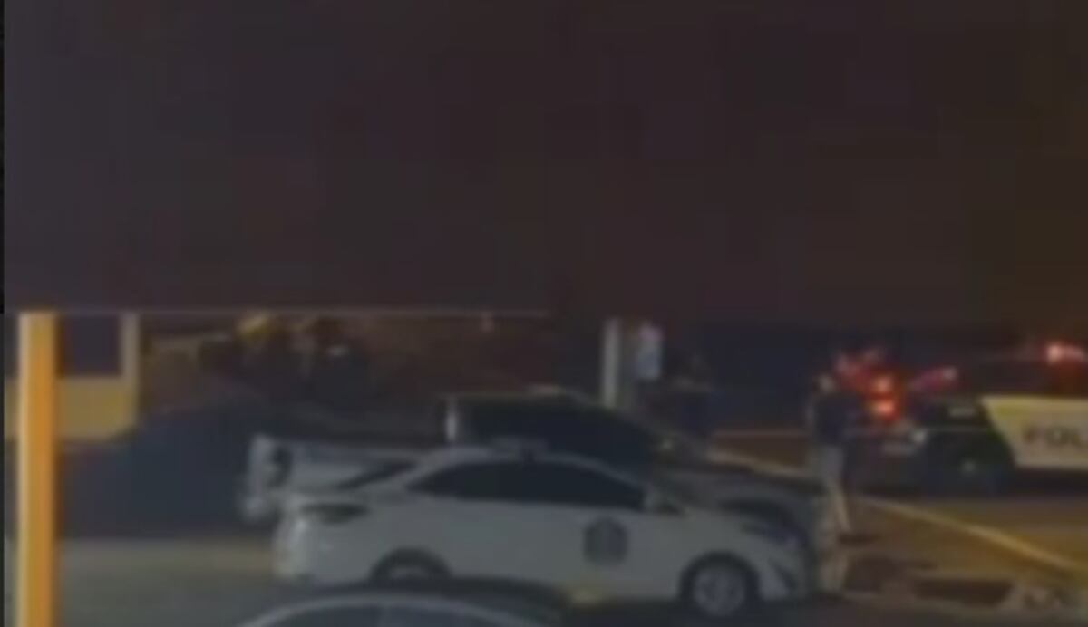 De película. Se hacen pasar por pasajeros, atacan a conductor de inDriver y se lo llevan en el maletero