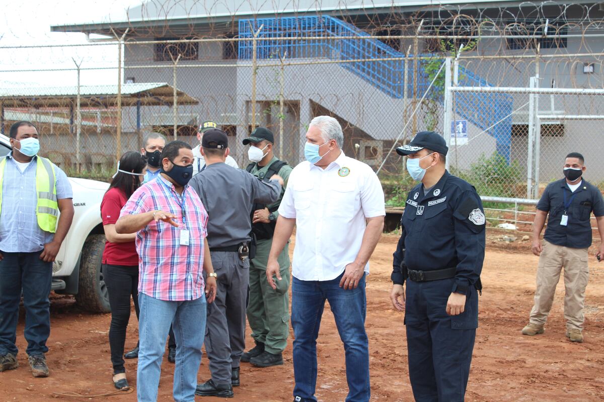 Nuevo pabellón de La Joya está en la fase final de construcción