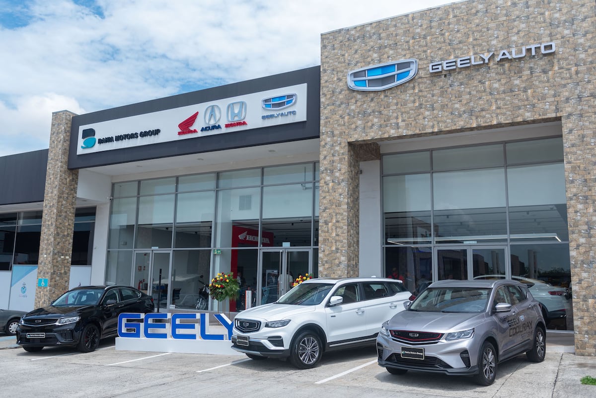 Autos Geely llega a La Chorrera