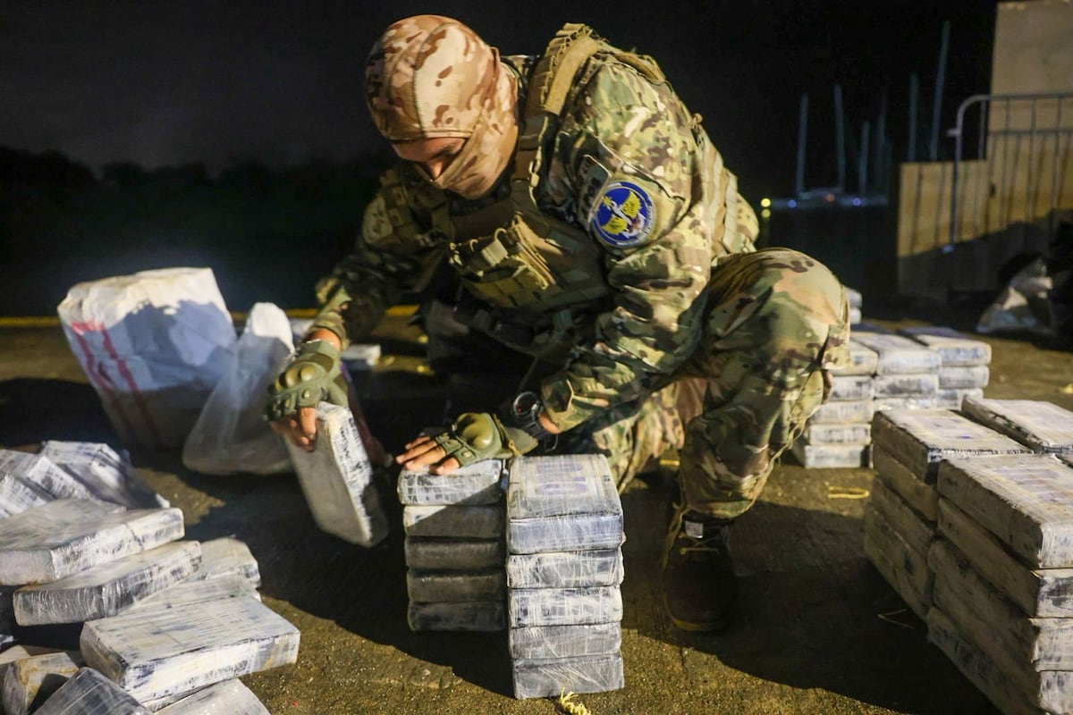 Operativos relámpago: Aeronaval incauta más de mil 600 paquetes en un día