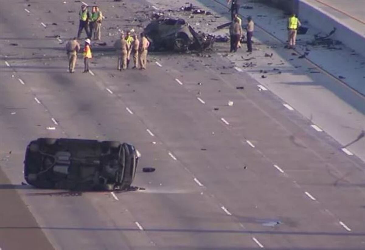 Famoso youtuber provoca fatal accidente al conducir en vía contraria su auto