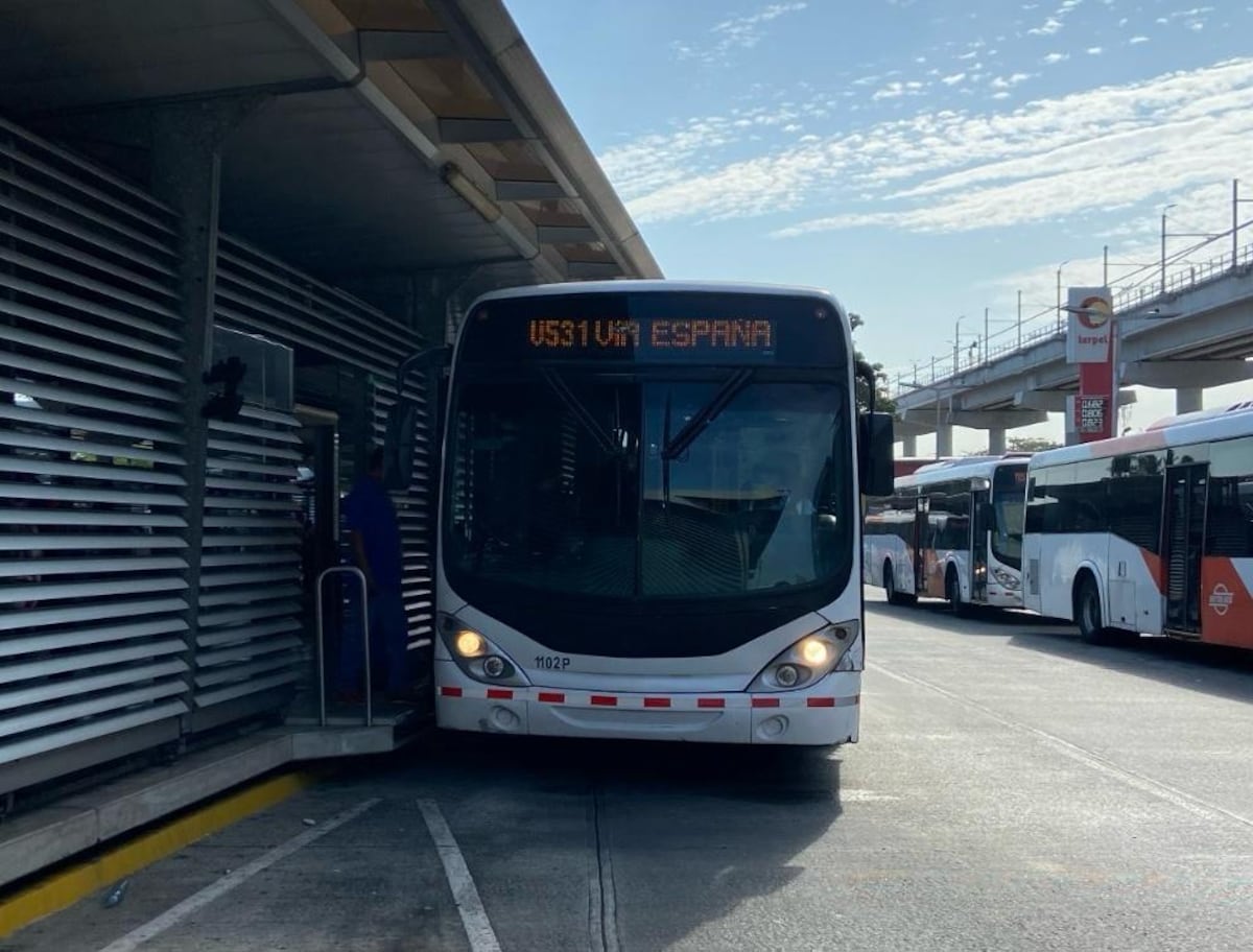 ¡Nuevo horario E516 MiBus! De 3 a.m. a Pedregal-Belén desde lunes 15