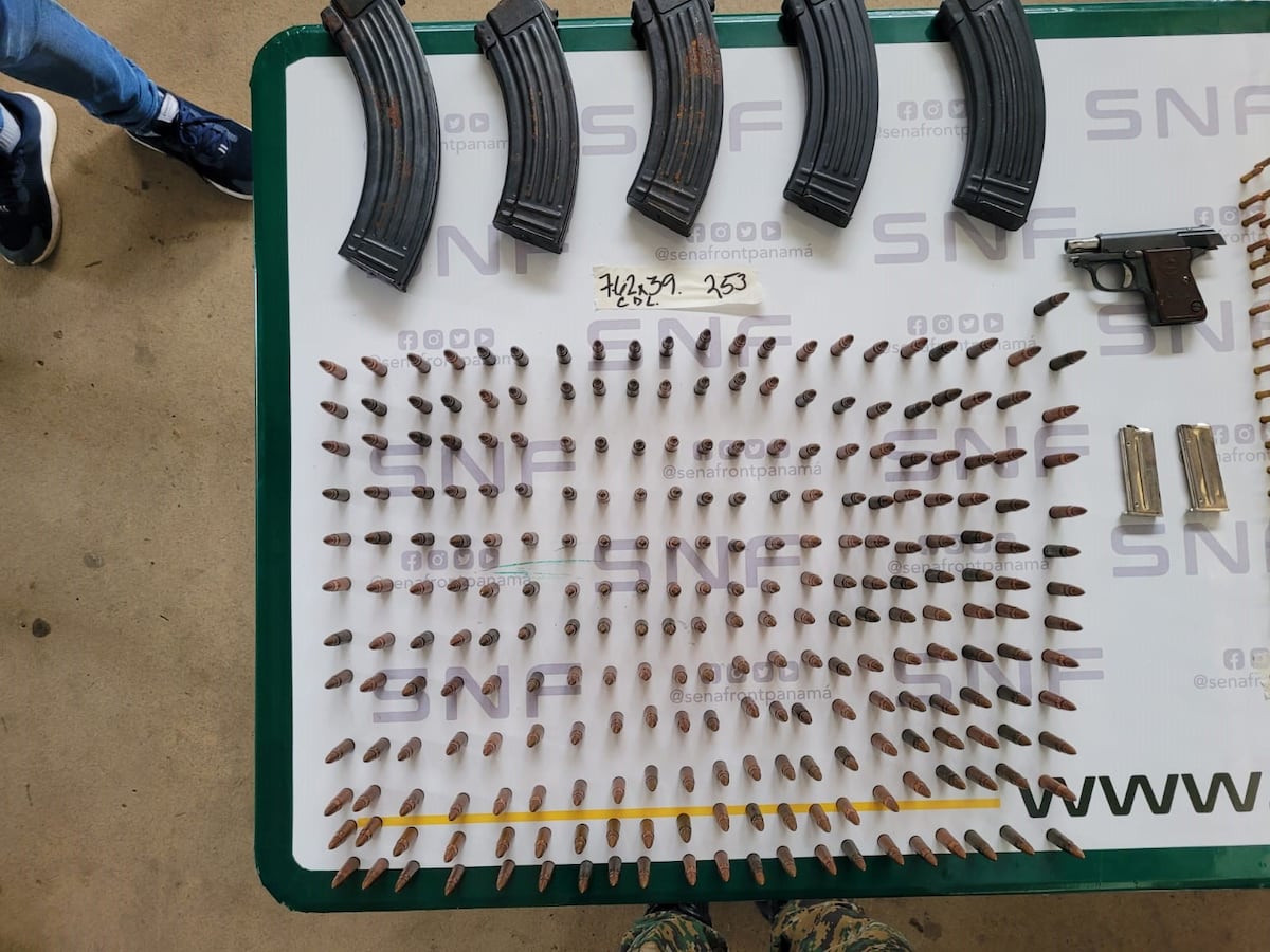 Armas son sacadas de las  calles de  Panamá Este con el programa social ‘Pacificando mi Barrio’