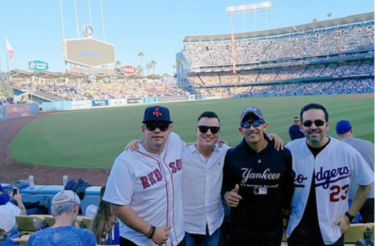 Famosos panameños aprecian la Serie Mundial de Béisbol con Mariano Rivera