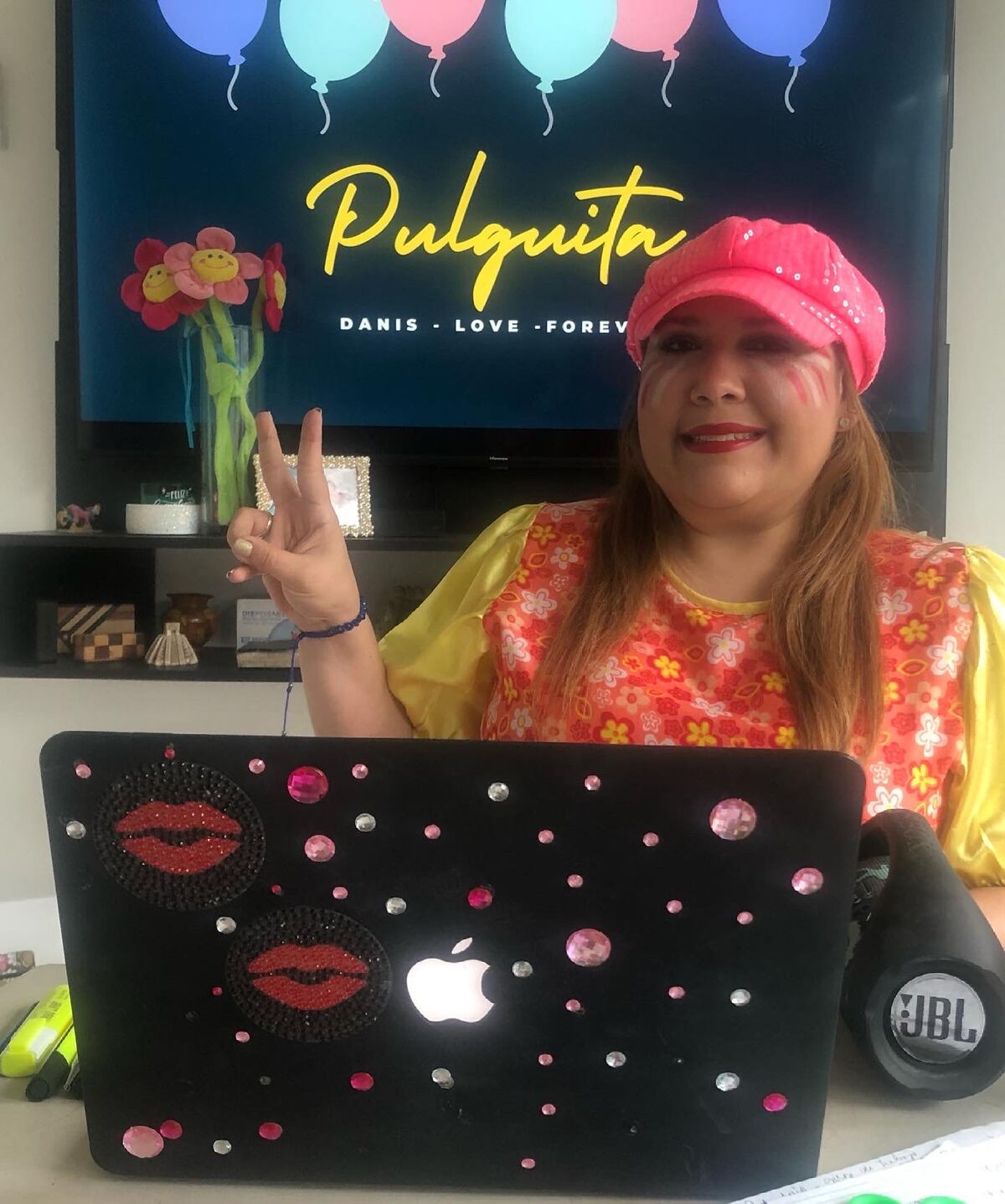 Dos décadas de entretener al público. Pulguita, la periodista detrás del personaje