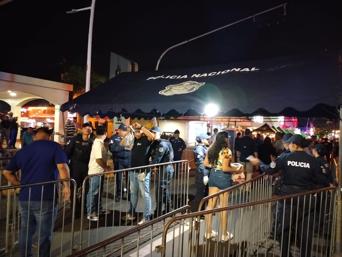Patronales de Santiago Apóstol arrancan con música, largas filas y fuerte dispositivo de seguridad