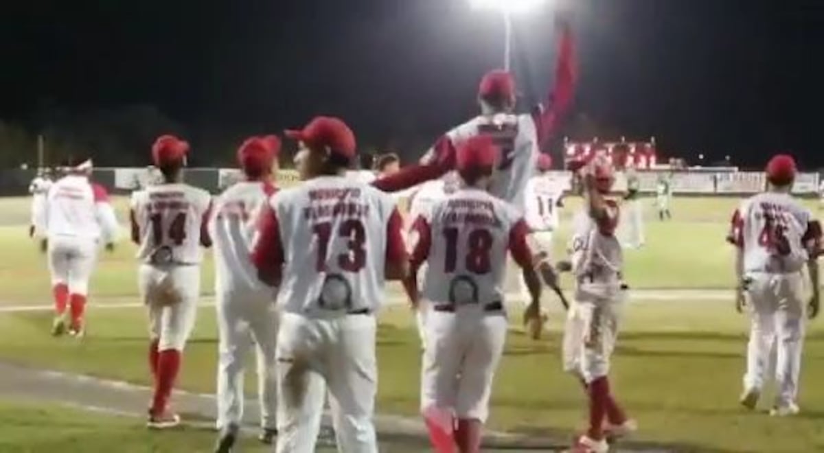 La ‘Leña Roja’ y los ‘Vaqueros del Oeste tendrán choque final mañana en el Rod Carew