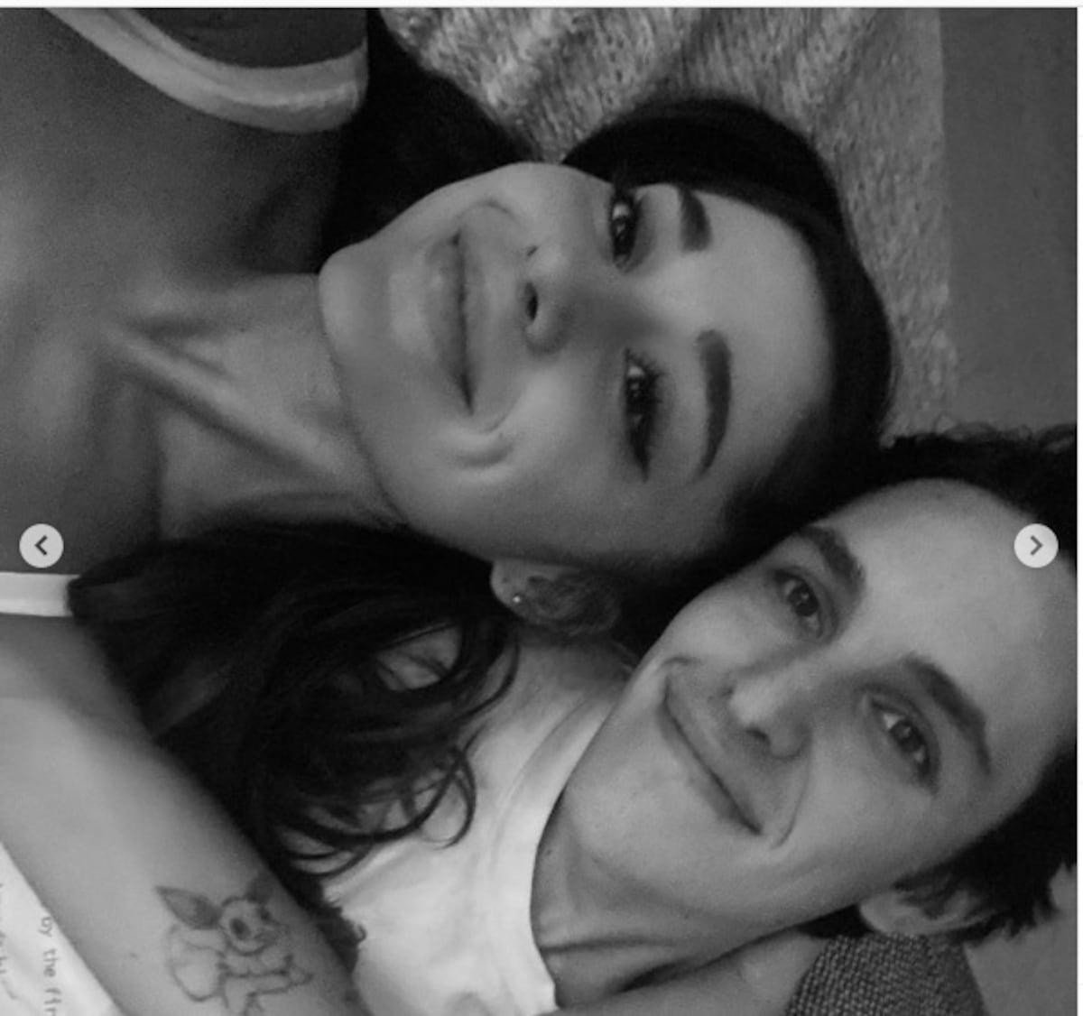 Ariana Grande se compromete con su novio con quien lleva casi un año de relación