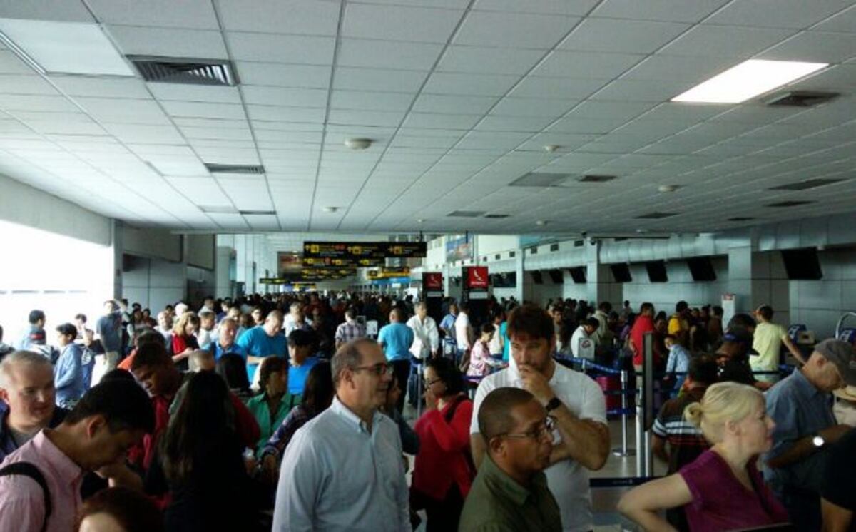 ¡SIN LUZ! Aeropuerto de Tocumen por fallas en circuitos eléctricos 