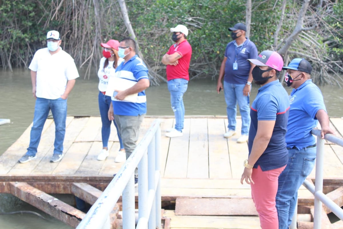 Pescadores en Aguadulce zarparon en busca de comida para los más necesitados