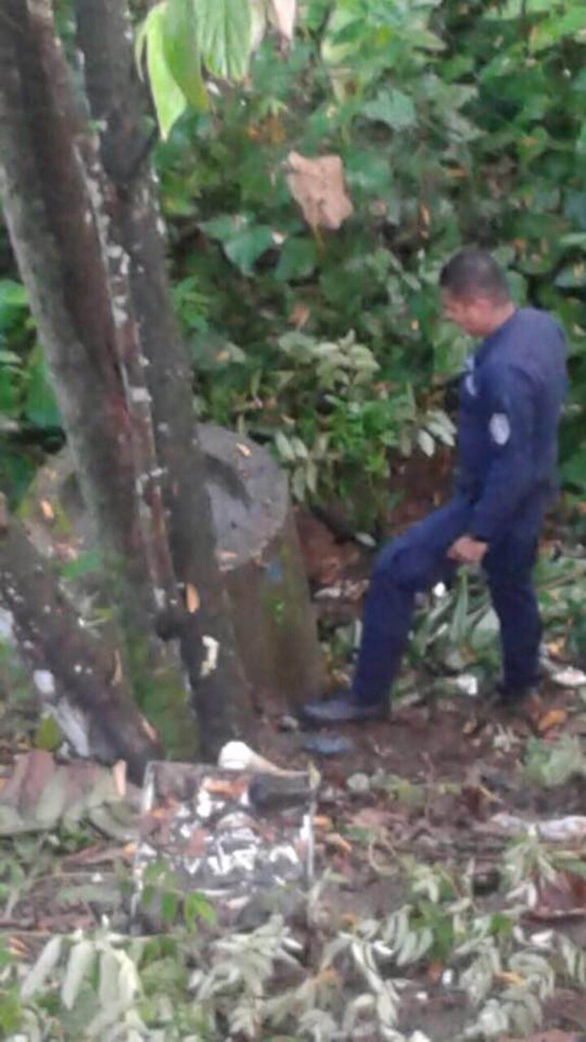 VIDEO.Con medalla al sacrificio condecoran al agente que rescató a niño en Colón