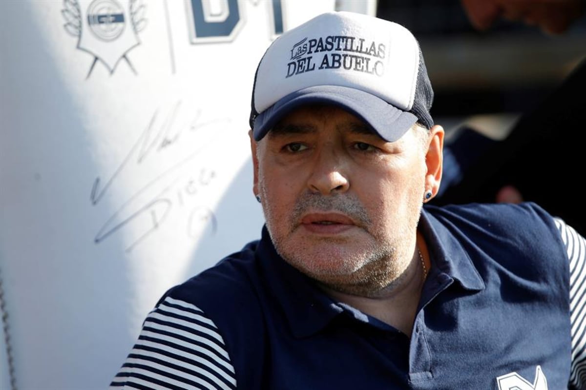 Terminó el culebrón, Maradona seguirá como entrenador de Gimnasia hasta 2021
